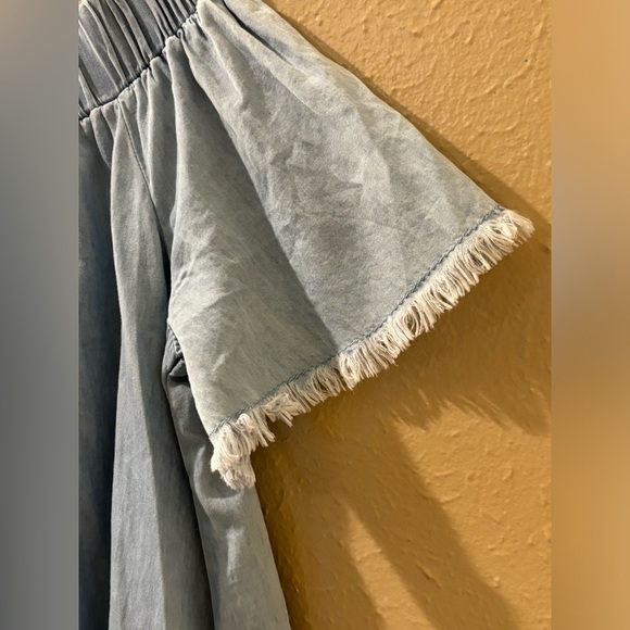 Soft denim off shoulders babydoll dress, fringed sleeves, fringed bottom. Size M - Picture 5 of 5
